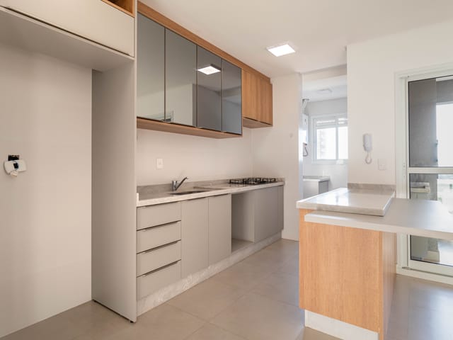 Foto do Apartamento - Excelente apartamento mobiliado, no edifício Maison Vert, com 3 quartos (sendo 1 suíte) e 2 vagas de garagem no bairro Orfãs, Ponta Grossa, PR | Adquira Imóveis