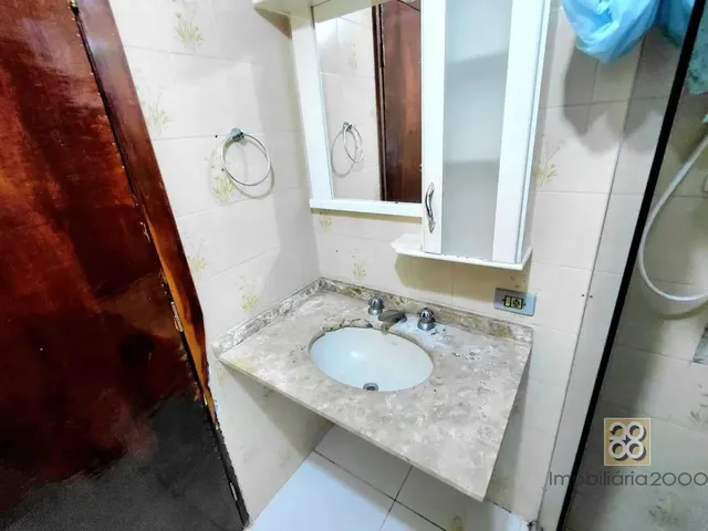 Apartamento 3 quartos e 1 banheiro, para alugar, no bairro Água Verde em Curitiba