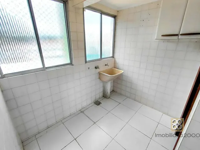 Apartamento 3 quartos e 1 banheiro, para alugar, no bairro Água Verde em Curitiba