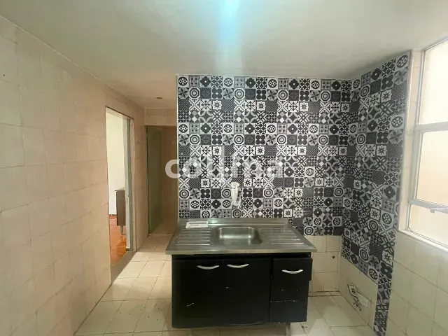 Apartamento 2 quartos e 1 banheiro, à venda, no bairro Cohab V em Carapicuíba