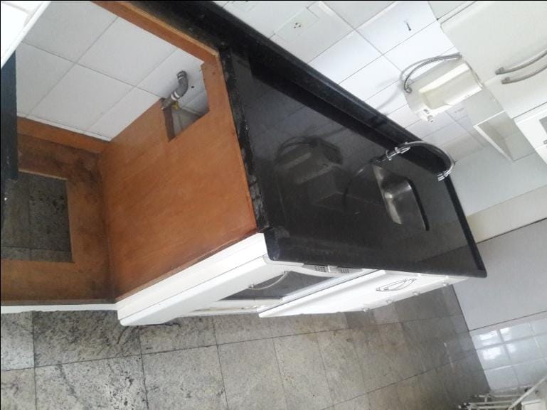 Apartamento à venda com 3 quartos, 90m² - Foto 2