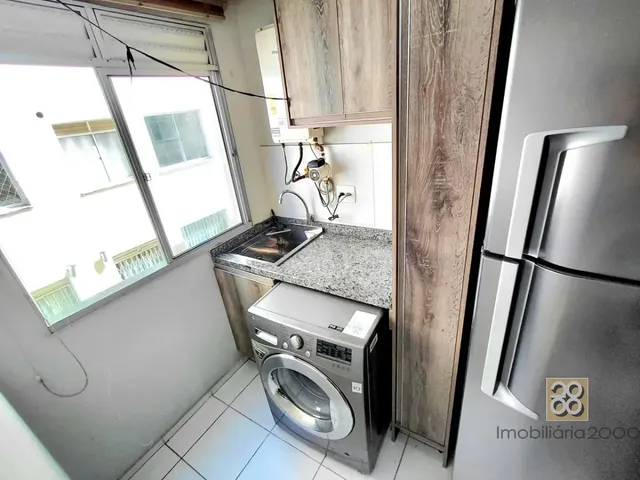 Apartamento 2 quartos e 1 banheiro, para alugar, no bairro Novo Mundo em Curitiba
