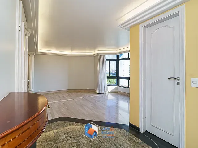 Apartamento com 197m² 4 quartos e 6 banheiros, à venda, no bairro Bosque da Saúde em São Paulo