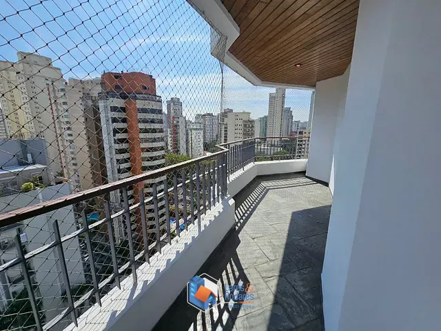 Apartamento com 214m² 4 quartos e 5 banheiros, à venda, no bairro Moema em São Paulo