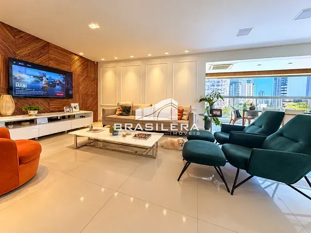 Apartamento com 236m² 4 quartos e 6 banheiros, à venda, no bairro Setor Bueno em Goiânia