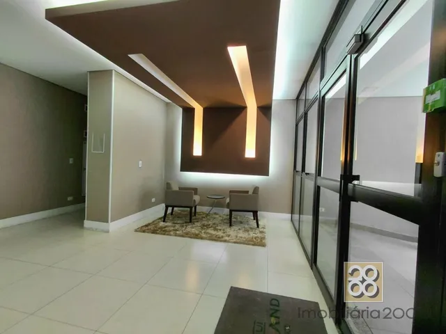 Apartamento 2 quartos e 2 banheiros, para alugar, no bairro Santo Inácio em Curitiba