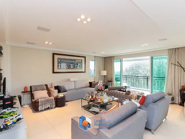 Apartamento com 210m² 4 quartos e 5 banheiros, à venda, no bairro Aclimação em São Paulo