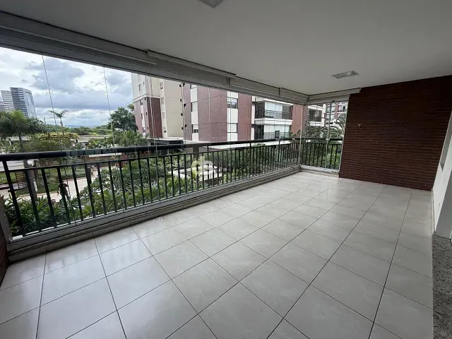 Apartamento 3 quartos e 5 banheiros, à venda ou para alugar, no bairro Água Branca em São Paulo