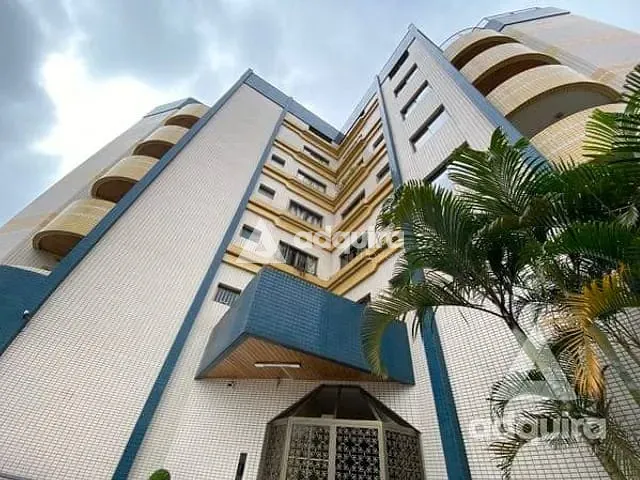 Apartamento com 151m² 3 quartos e 2 banheiros, à venda, no bairro Centro em Ponta Grossa