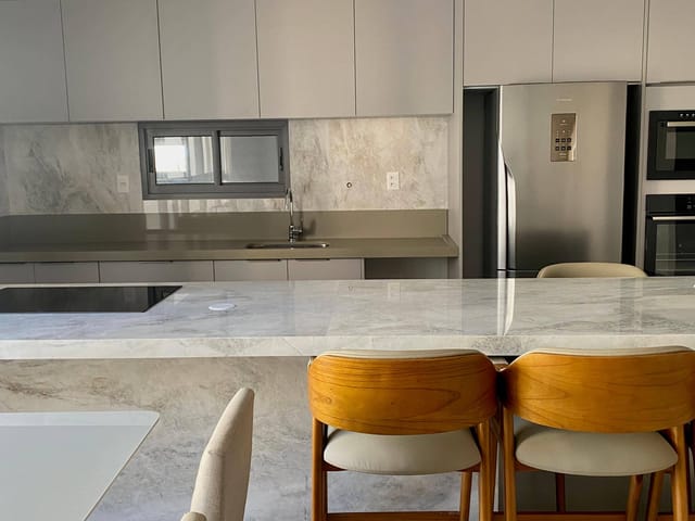 Apartamento com 271m² 3 quartos e 4 banheiros, à venda, no bairro Gleba Palhano em Londrina