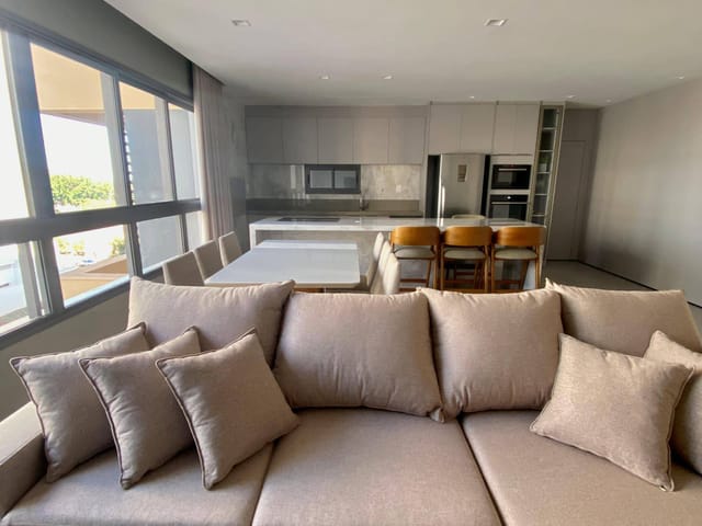 Apartamento com 271m² 3 quartos e 4 banheiros, à venda, no bairro Gleba Palhano em Londrina