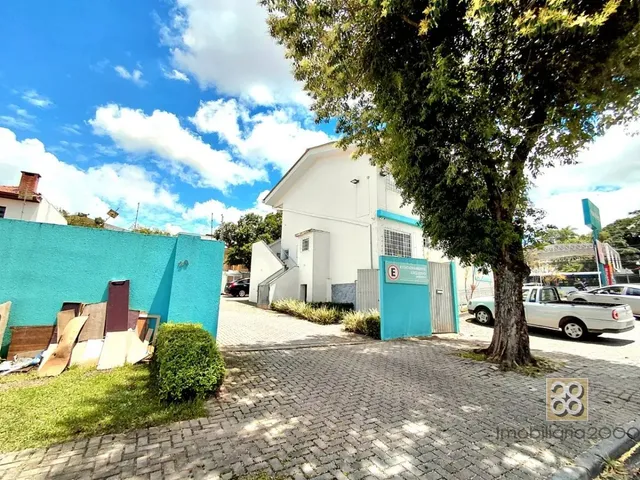 Apartamento 2 quartos e 1 banheiro, para alugar, no bairro Barreirinha em Curitiba