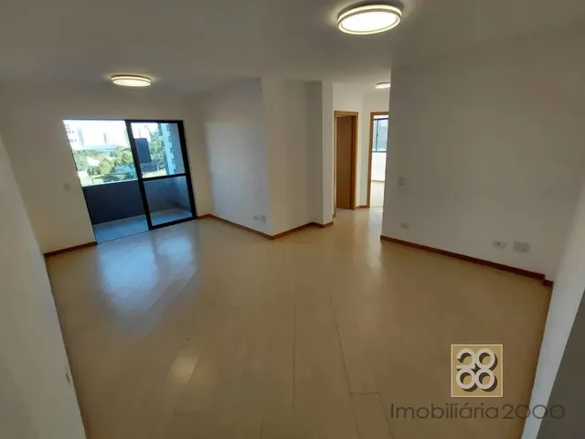 Apartamento 3 quartos e 1 banheiro, para alugar, no bairro Cabral em Curitiba