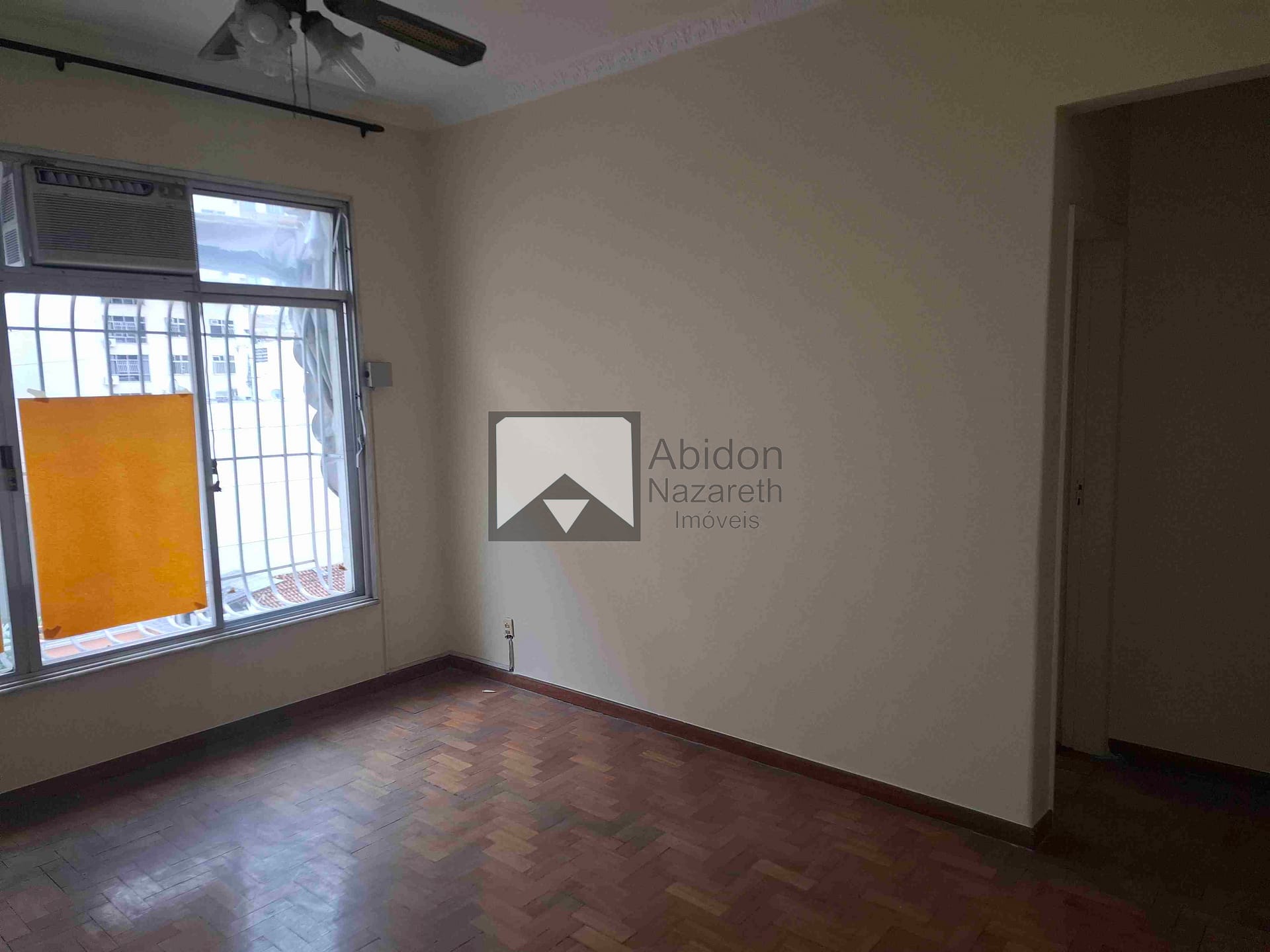 Apartamento à venda com 2 quartos, 70m² - Foto 28