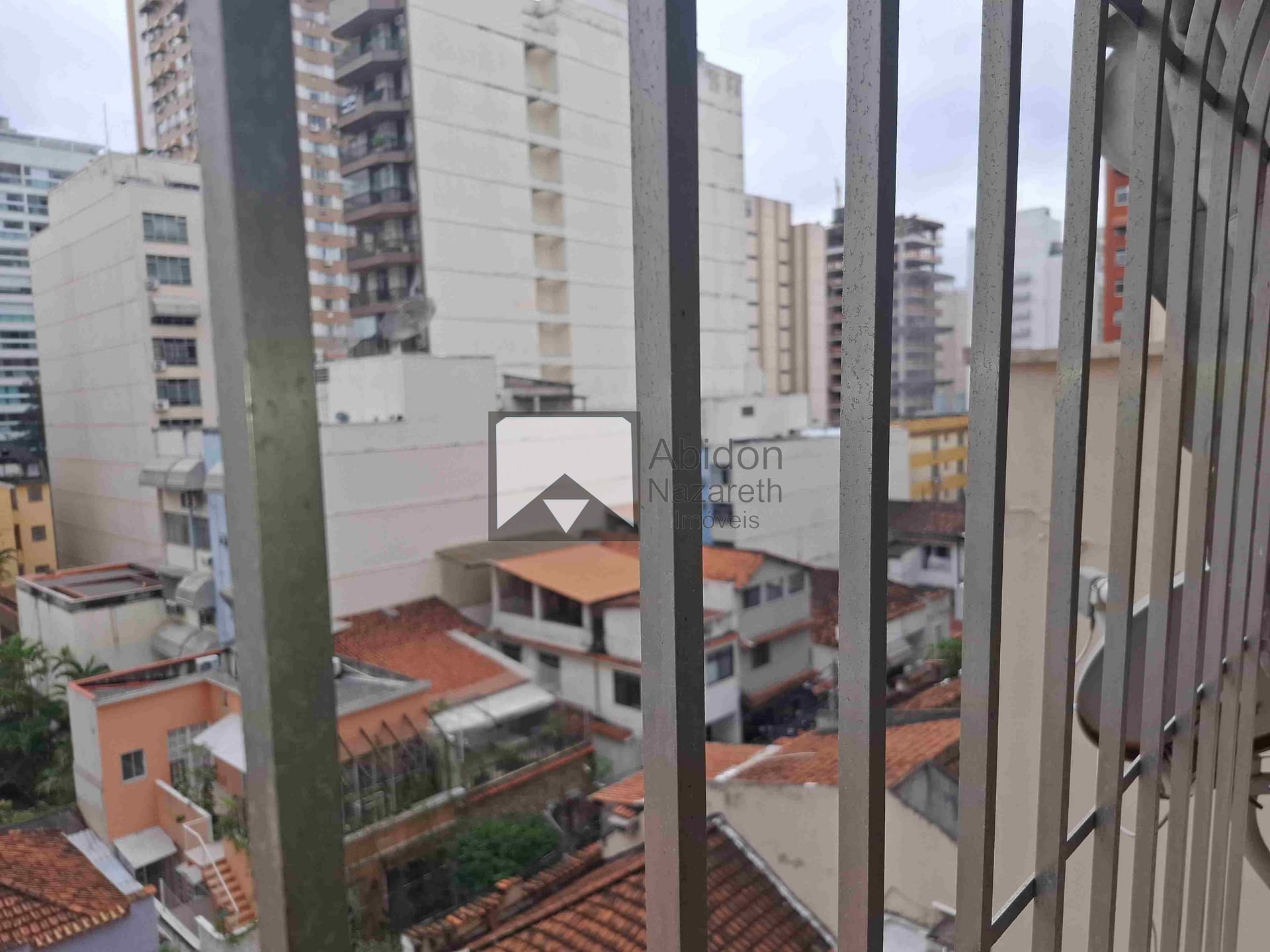 Apartamento à venda com 2 quartos, 70m² - Foto 30