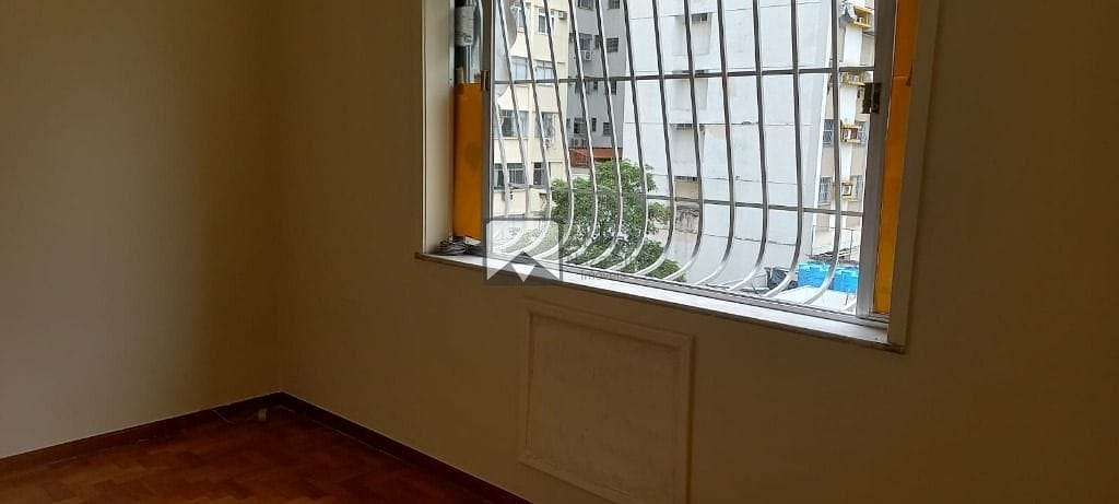 Apartamento à venda com 2 quartos, 70m² - Foto 18