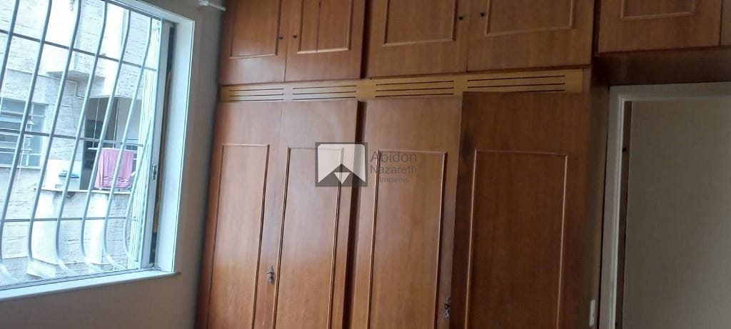 Apartamento à venda com 2 quartos, 70m² - Foto 11