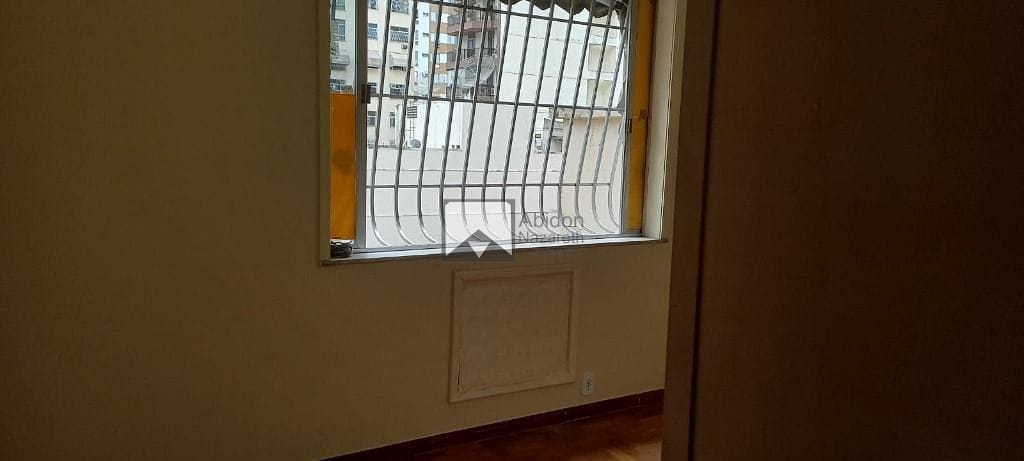 Apartamento à venda com 2 quartos, 70m² - Foto 20