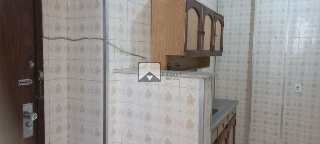 Apartamento à venda com 2 quartos, 70m² - Foto 4