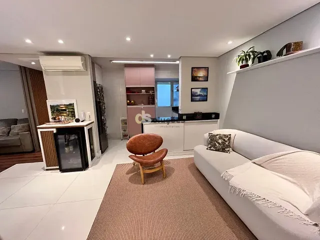 Apartamento 3 quartos e 2 banheiros, à venda, no bairro Vila Ipojuca em São Paulo