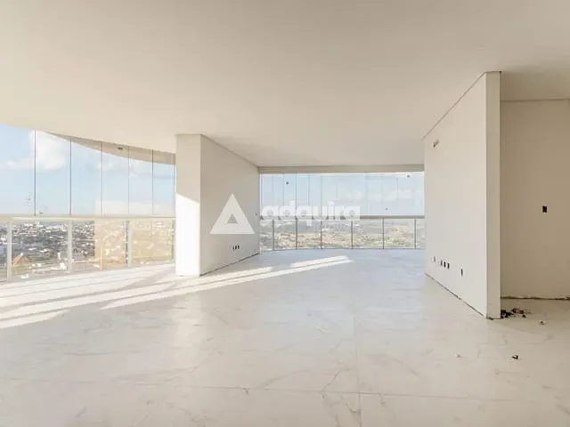 Apartamento 3 quartos e 4 banheiros, à venda, no bairro Centro em Ponta Grossa