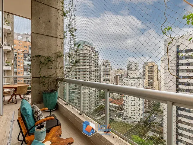 Apartamento com 134m² 1 quarto e 3 banheiros, à venda, no bairro Vila Nova Conceição em São Paulo