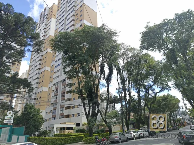 Apartamento 3 quartos e 2 banheiros, para alugar, no bairro Água Verde em Curitiba