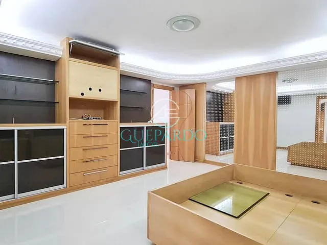 Apartamento com 717m² 5 quartos e 5 banheiros, à venda, no bairro Caiçaras em Londrina