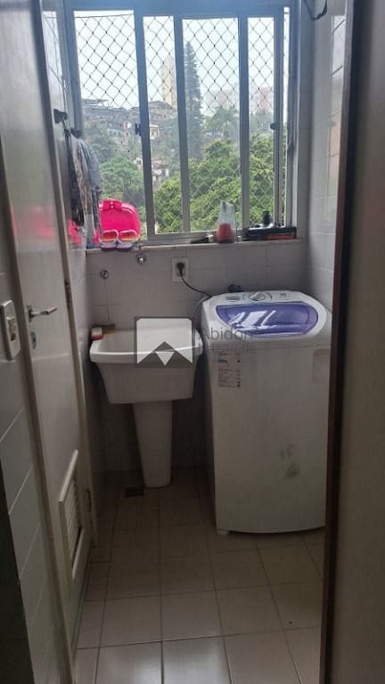 Apartamento à venda com 2 quartos, 75m² - Foto 7