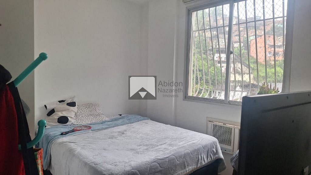 Apartamento à venda com 2 quartos, 75m² - Foto 18
