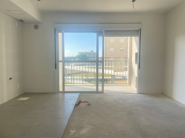 Apartamento 2 quartos e 2 banheiros, à venda, no bairro Areal em Pelotas