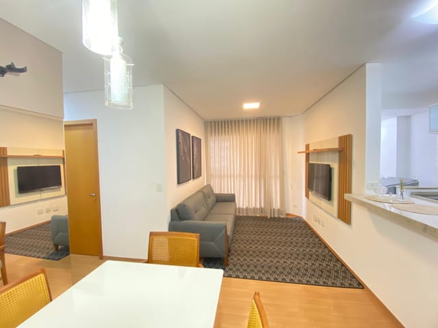 Apartamento 3 quartos e 2 banheiros, para alugar, no bairro Santa Rosa em Londrina