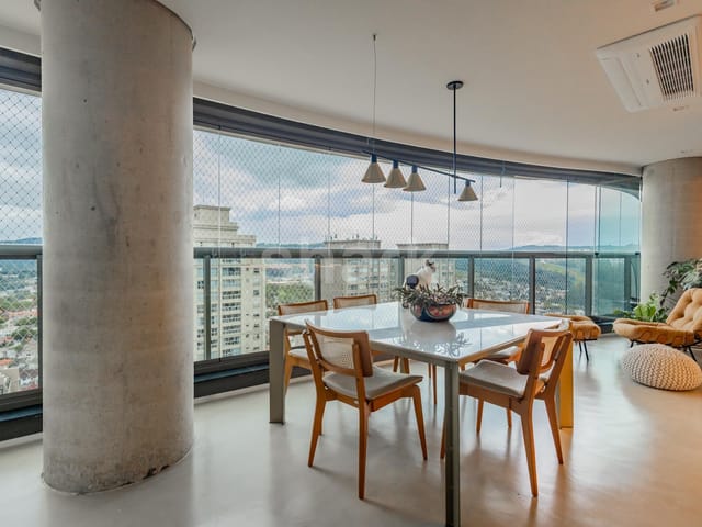 Apartamento com 180m² 3 quartos e 5 banheiros, à venda, no bairro Sítio Tamboré Alphaville em BARUERI