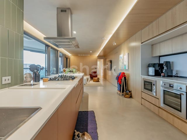 Apartamento com 180m² 3 quartos e 5 banheiros, à venda, no bairro Sítio Tamboré Alphaville em BARUERI