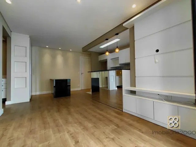 Apartamento 1 quarto e 1 banheiro, para alugar, no bairro Vila Izabel em Curitiba