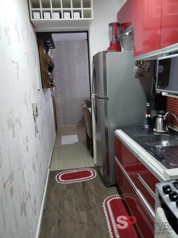 Apartamento para alugar, no bairro Vila Carmosina em São Paulo