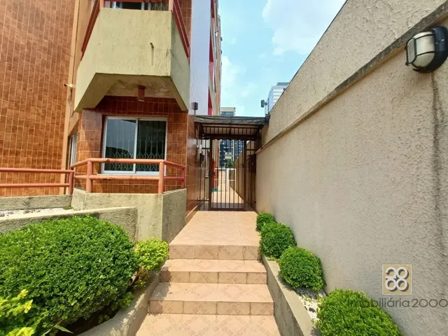 Apartamento 1 quarto e 1 banheiro, para alugar, no bairro Centro Cívico em Curitiba