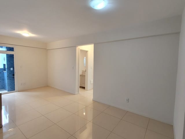 Foto do Apartamento - Apartamento mobiliado à venda  no Edifício Leonardo da Vinci, contendo 2  quartos(sendo 1 suíte), no Centro, Ponta Grossa, PR | Adquira Imóveis