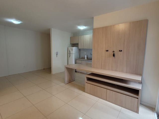 Foto do Apartamento - Apartamento mobiliado à venda  no Edifício Leonardo da Vinci, contendo 2  quartos(sendo 1 suíte), no Centro, Ponta Grossa, PR | Adquira Imóveis
