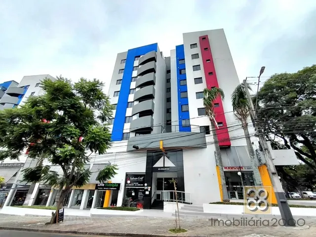 Apartamento 3 quartos e 1 banheiro, para alugar, no bairro Centro em Curitiba