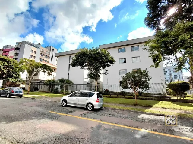 Apartamento 2 quartos e 1 banheiro, para alugar, no bairro Vila Izabel em Curitiba