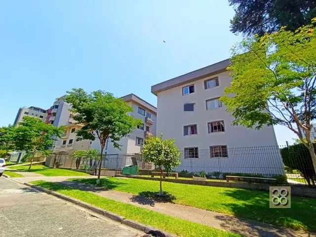 Apartamento 2 quartos e 1 banheiro, para alugar, no bairro Vila Izabel em Curitiba