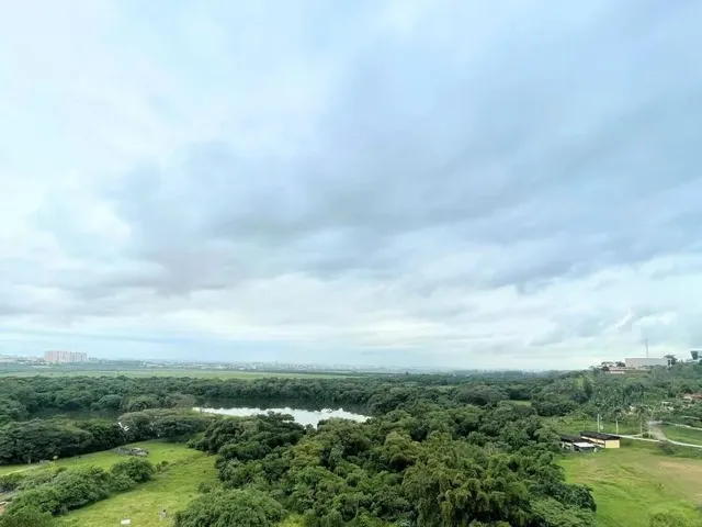 Apartamento com 10m² 3 quartos e 2 banheiros, à venda ou para alugar, no bairro Urbanova em São José Dos Campos