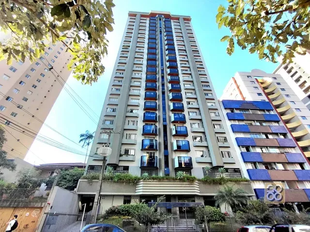 Apartamento 3 quartos e 2 banheiros, para alugar, no bairro Cristo Rei em Curitiba
