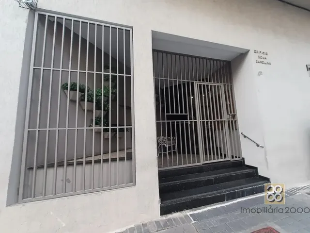 Apartamento 2 quartos e 1 banheiro, à venda, no bairro Centro em Curitiba