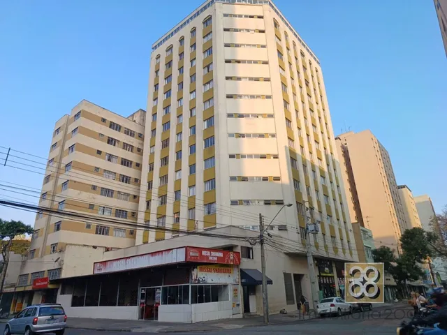 Apartamento 2 quartos e 1 banheiro, à venda, no bairro Centro em Curitiba
