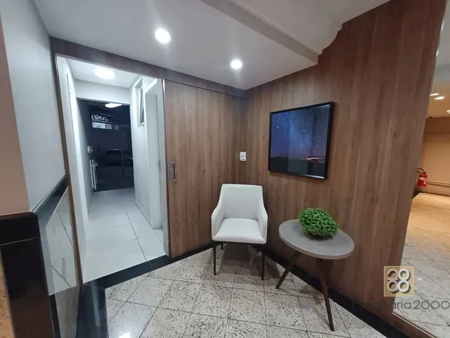Apartamento 2 quartos e 1 banheiro, à venda, no bairro Centro em Curitiba