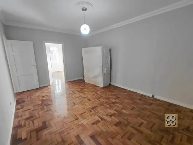Apartamento 3 quartos e 1 banheiro, para alugar, no bairro Centro em Curitiba