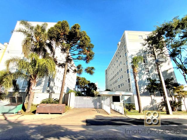 Apartamento 2 quartos e 1 banheiro, para alugar, no bairro Santa Candida em Curitiba