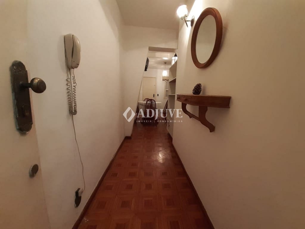 Apartamento à venda com 1 quarto, 30m² - Foto 3